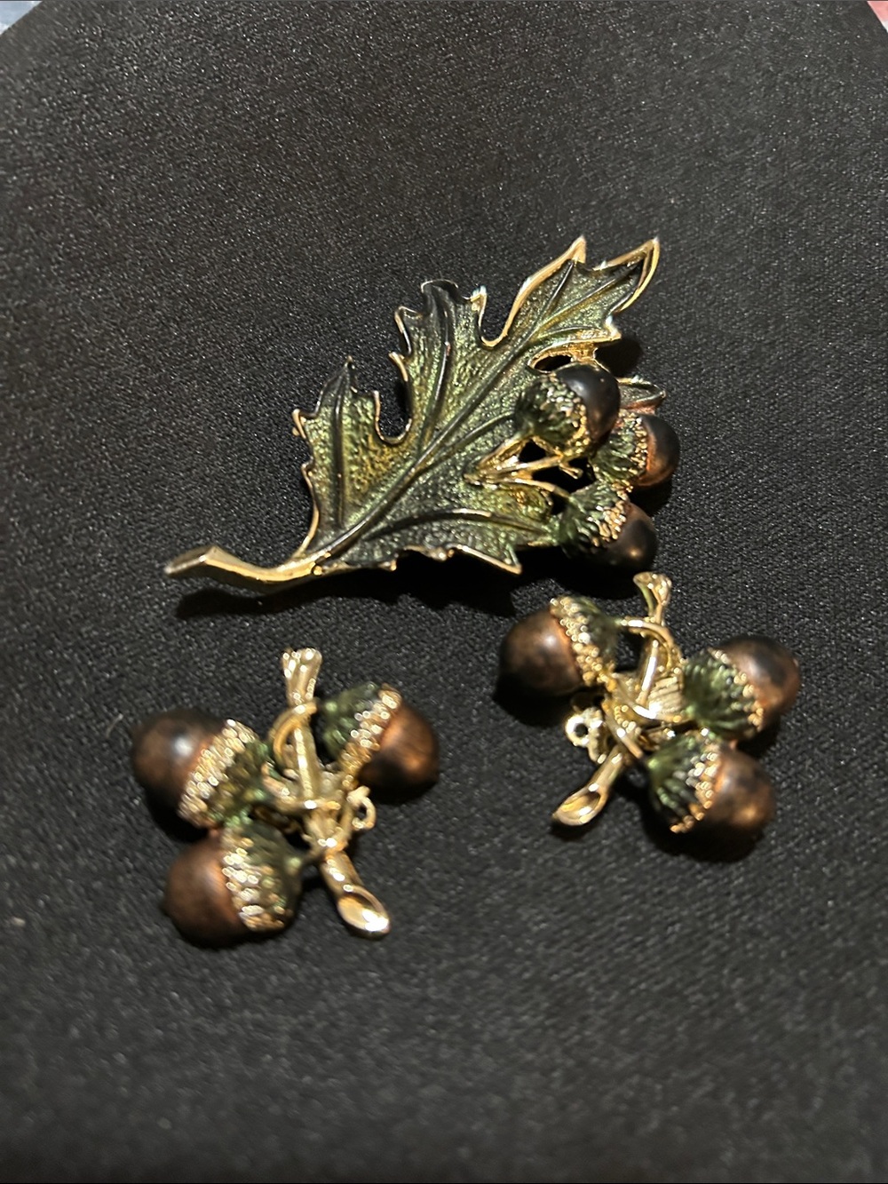 Gold-Tone and Green Acorn Leaf Brooch and Earring Set